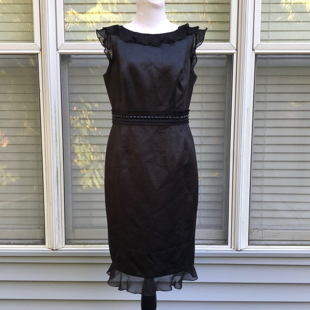 Carmen Marc Valvo Black Chiffon Trim Silk Wool Sleeveless Cocktail Dress size 10